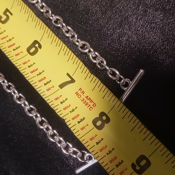 Toggle clasp circle Link necklace & bracelet set. - Picture 4 of 10